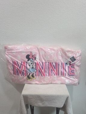 Minnie Mouse Pink Graphic Pillowcase Set